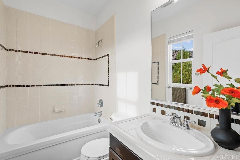 2282 Aventurine Place