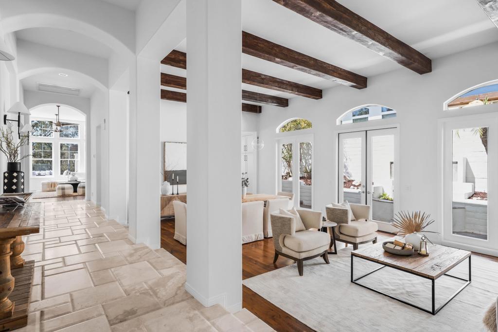 1345 Corvidae Street