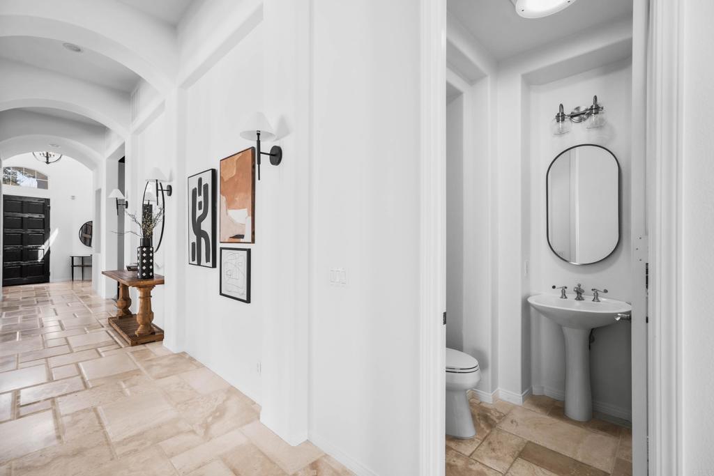 1345 Corvidae Street