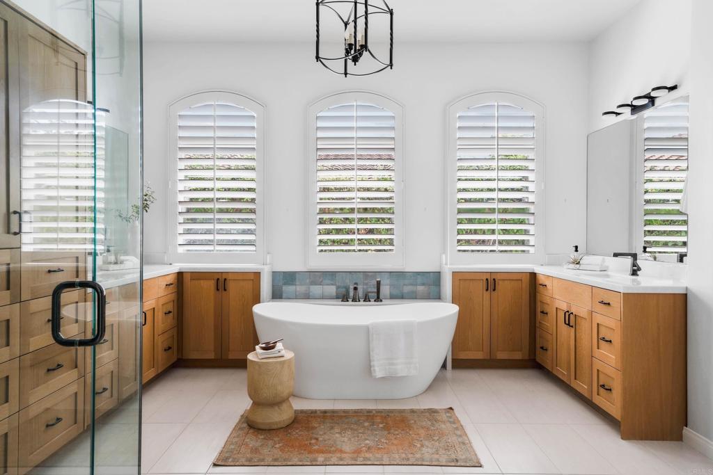 1345 Corvidae Street