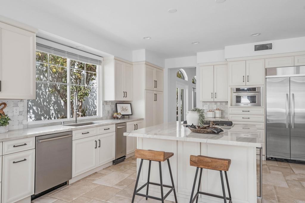 1345 Corvidae Street