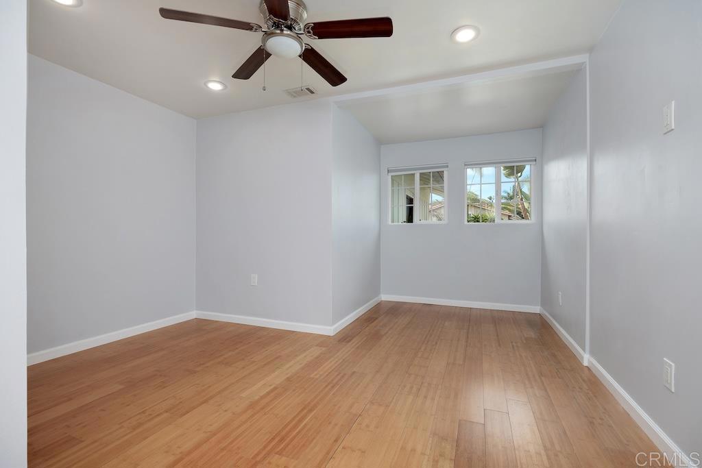 1583 Avenida De Los Lirios