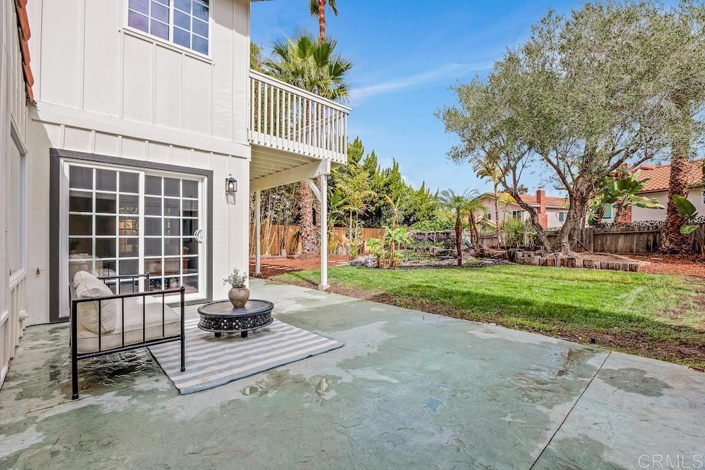 1583 Avenida De Los Lirios