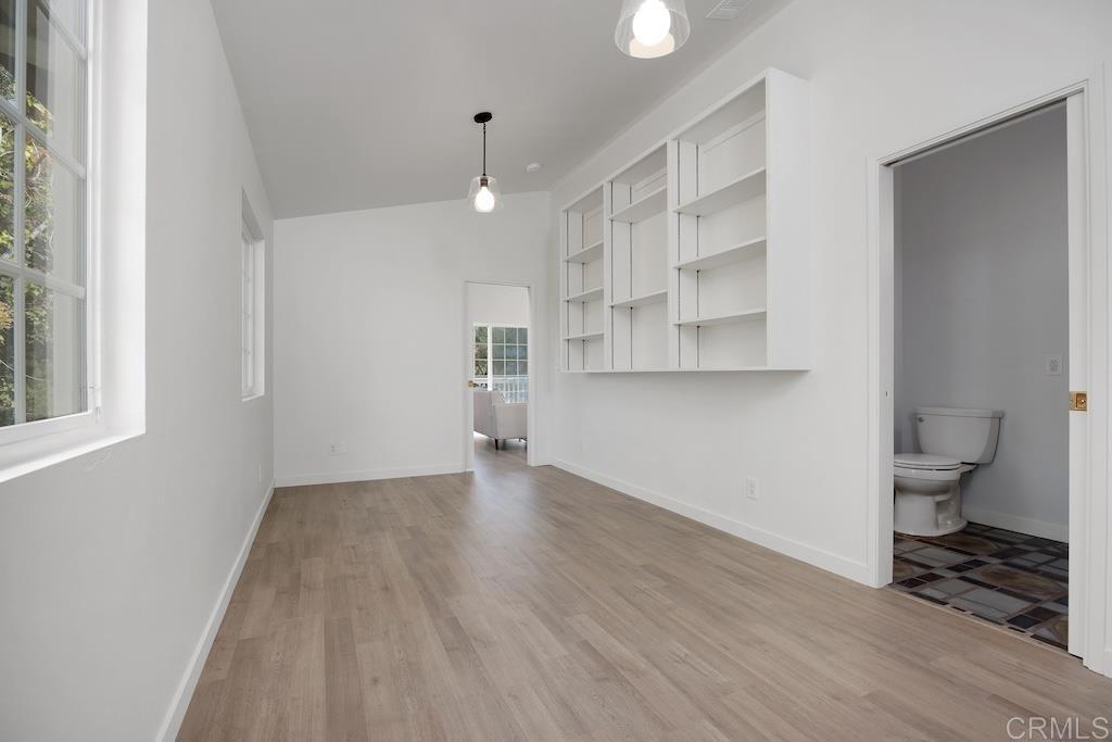 1583 Avenida De Los Lirios