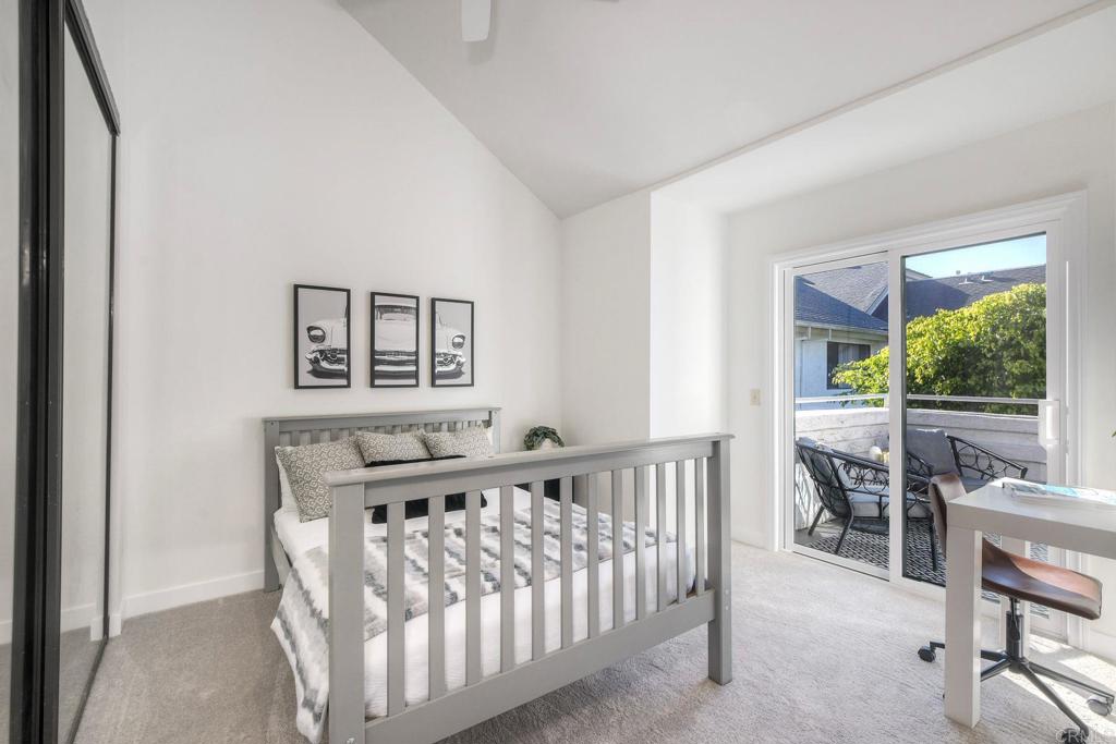 548 Via De La Valle J