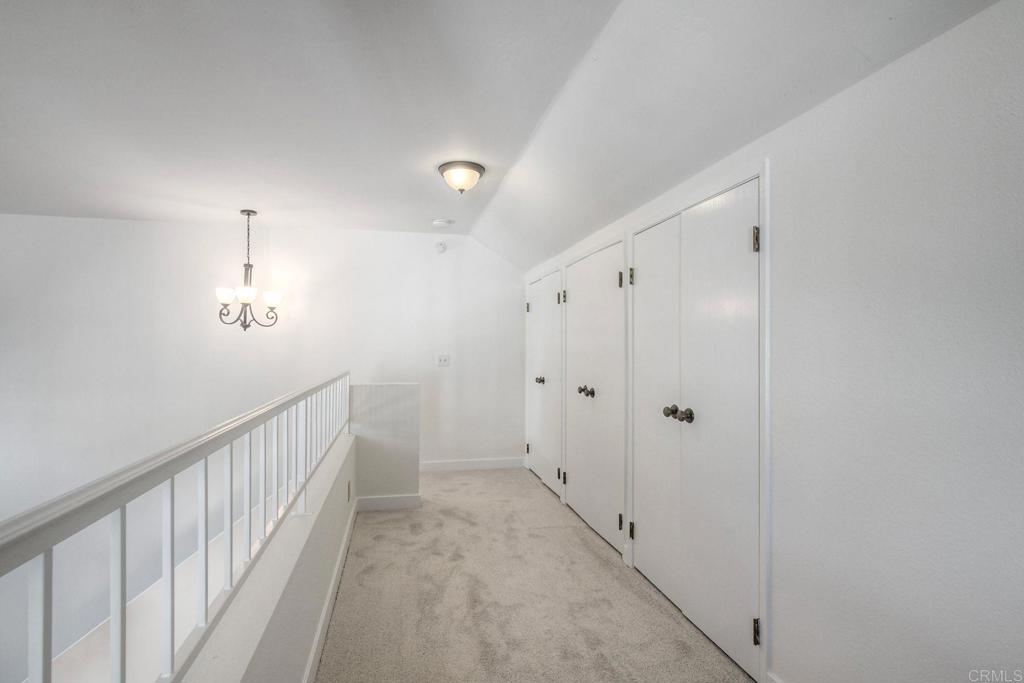 548 Via De La Valle J