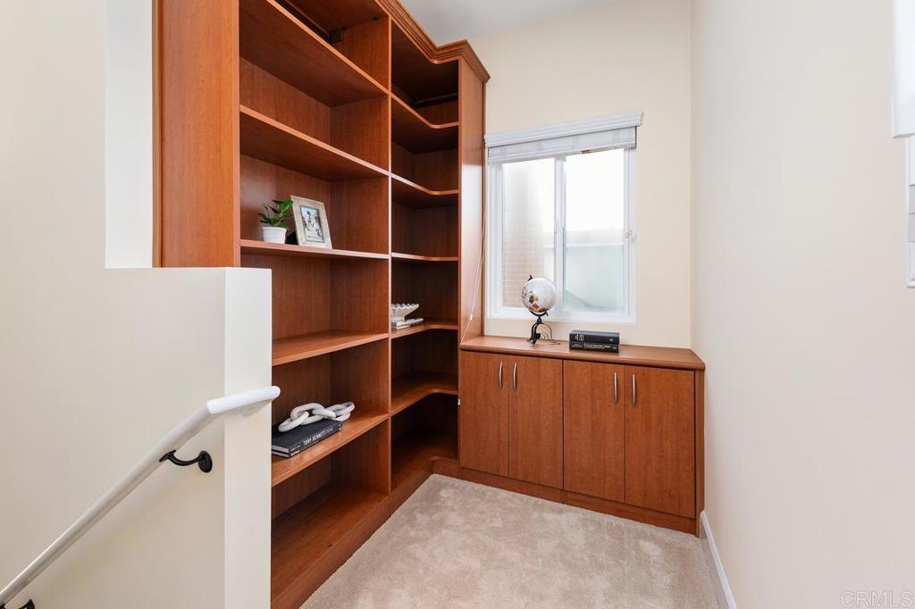 10175 Autumnview Lane