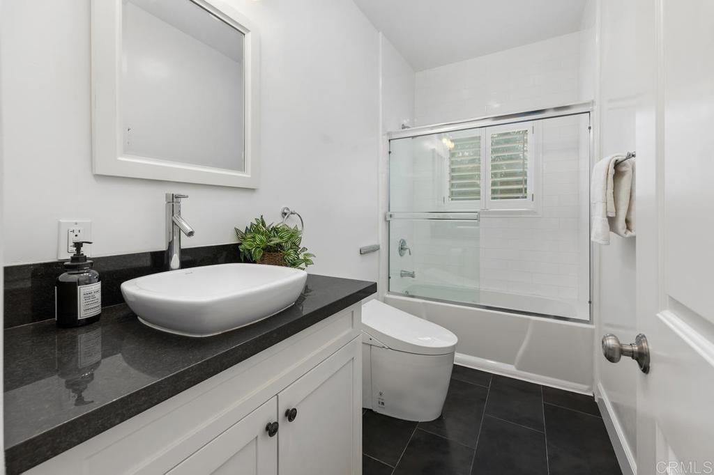 10175 Autumnview Lane