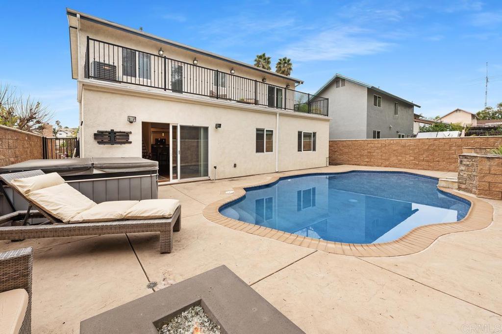 10175 Autumnview Lane