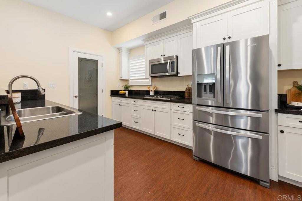 10175 Autumnview Lane