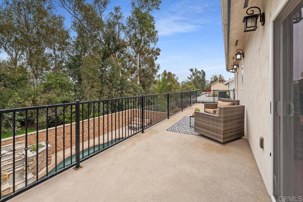 10175 Autumnview Lane