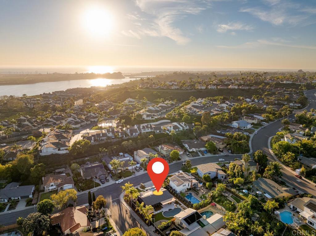 1860 Valencia Avenue