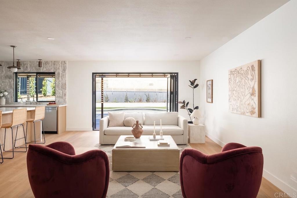 1860 Valencia Avenue