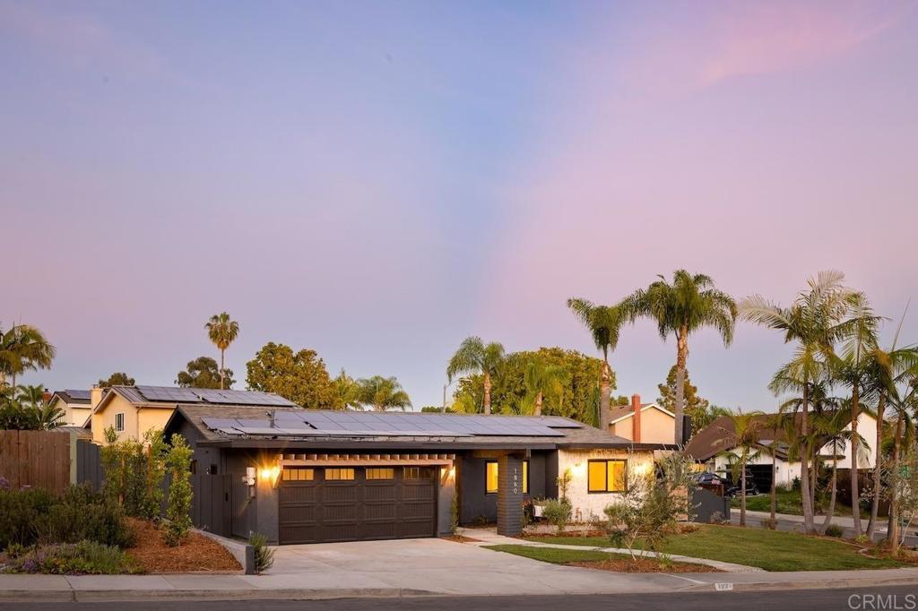 1860 Valencia Avenue