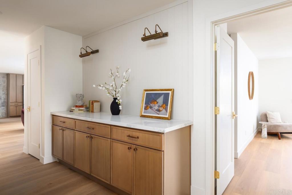 1860 Valencia Avenue