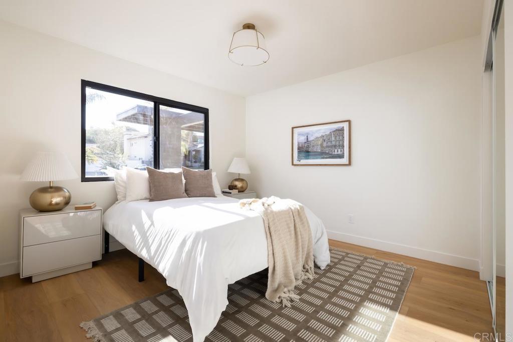 1860 Valencia Avenue