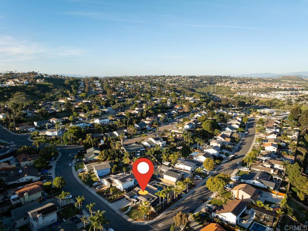 1860 Valencia Avenue