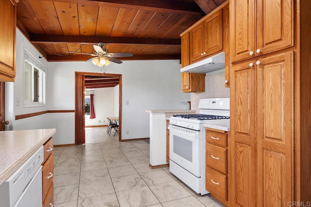 2600 Highland Drive