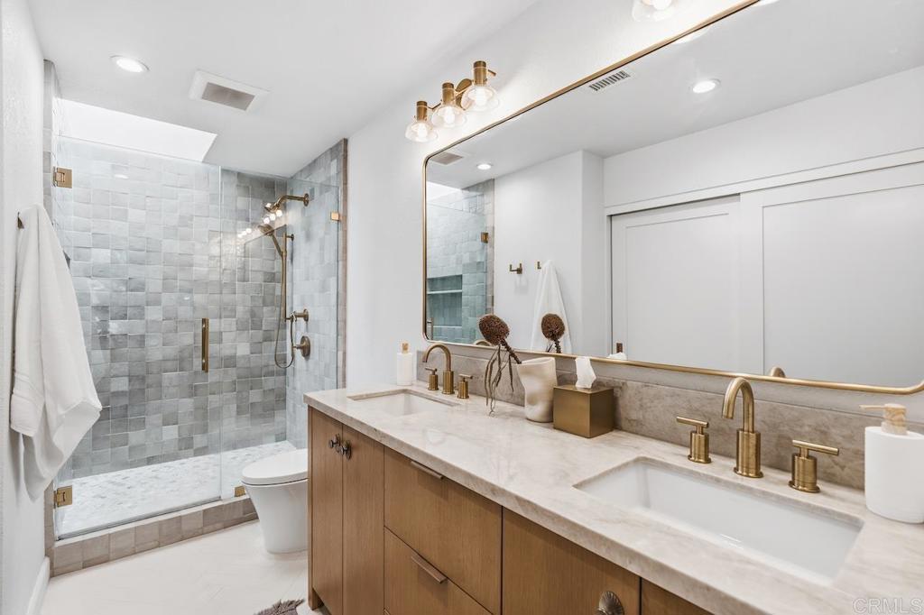 1652 Clearwater Place