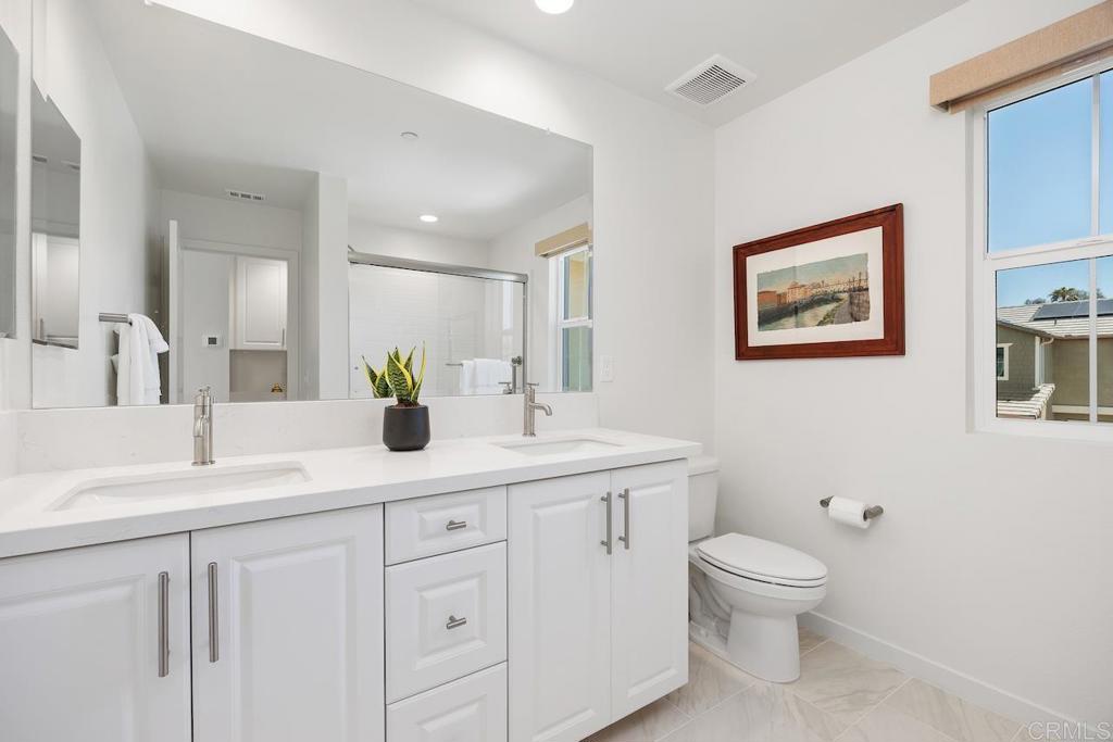 741 Kingbird Loop