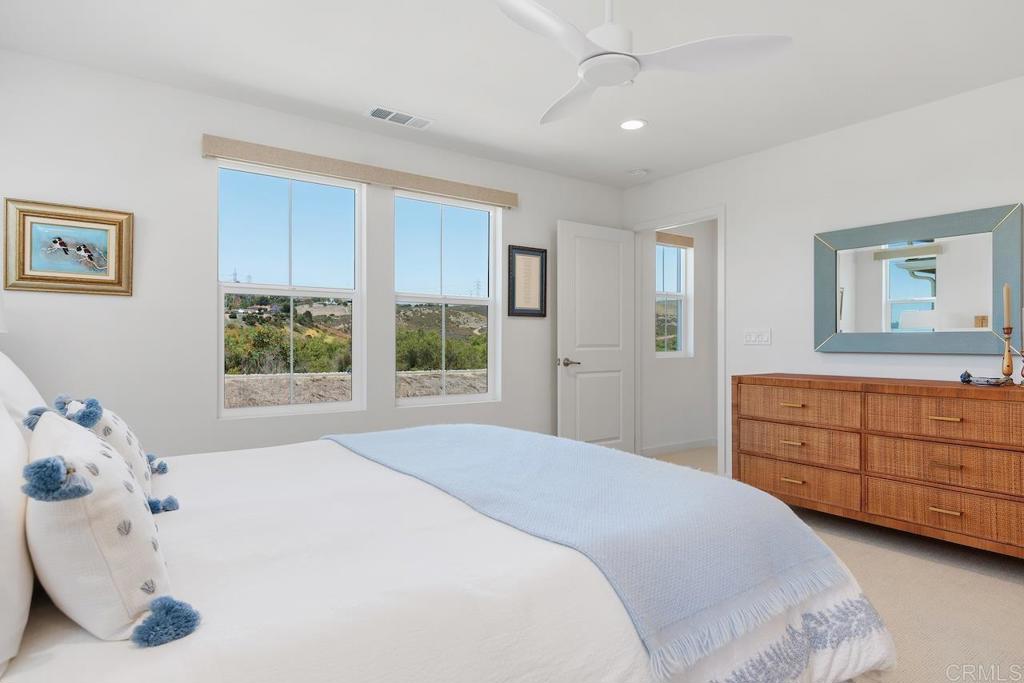 741 Kingbird Loop
