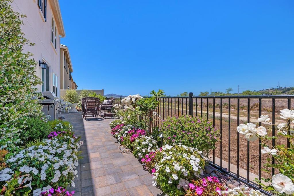741 Kingbird Loop