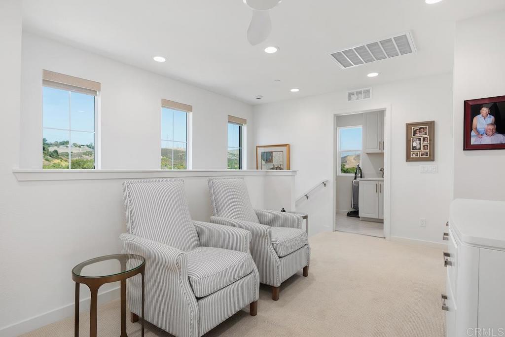 741 Kingbird Loop
