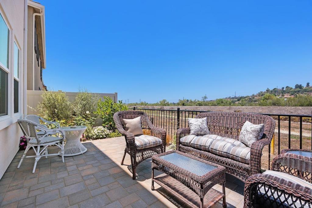741 Kingbird Loop