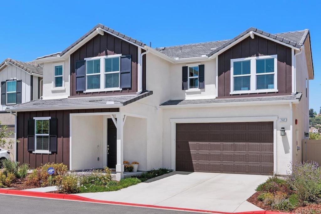 741 Kingbird Loop