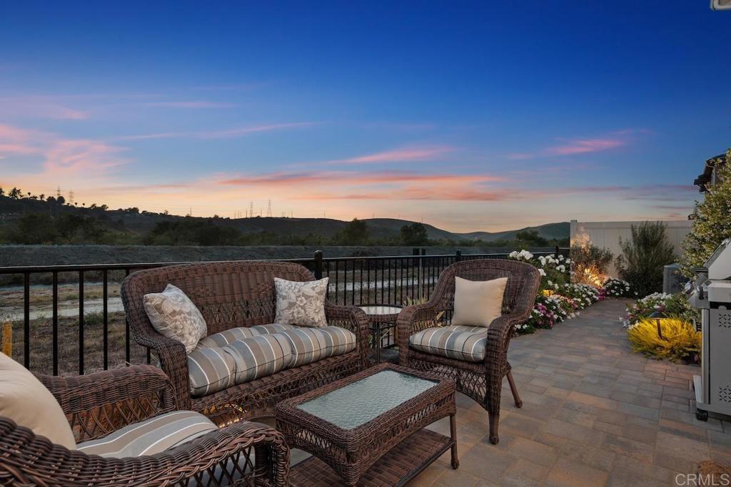 741 Kingbird Loop