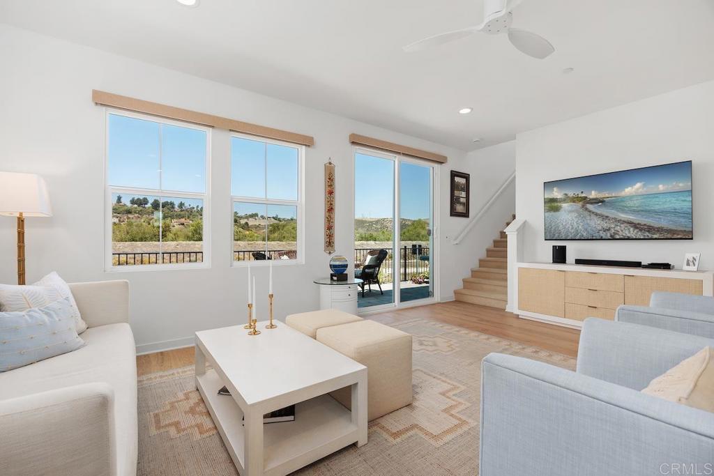 741 Kingbird Loop