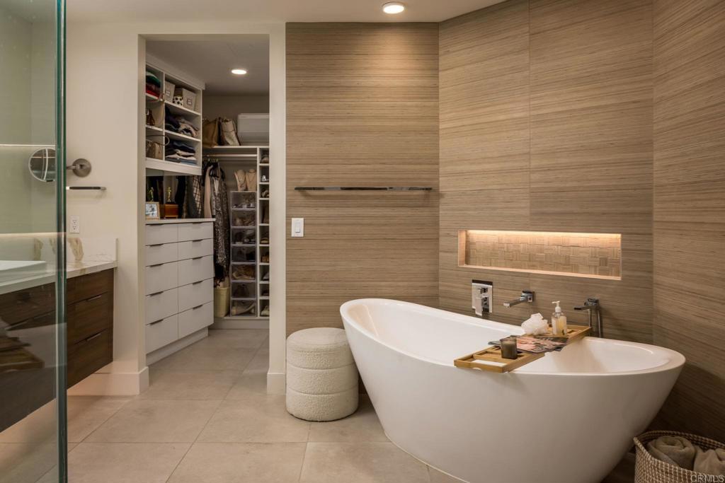 2501 State Street 306