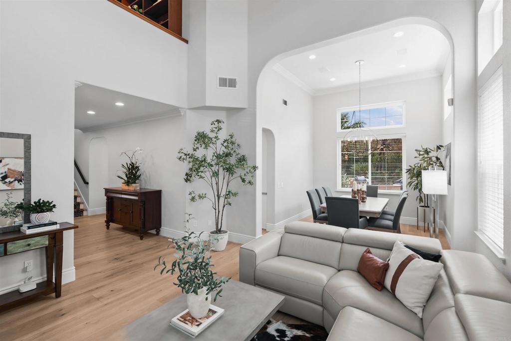 6658 Towhee Lane