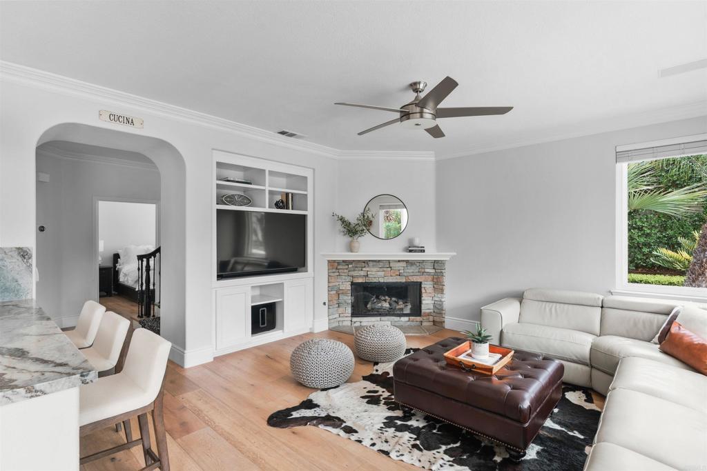 6658 Towhee Lane