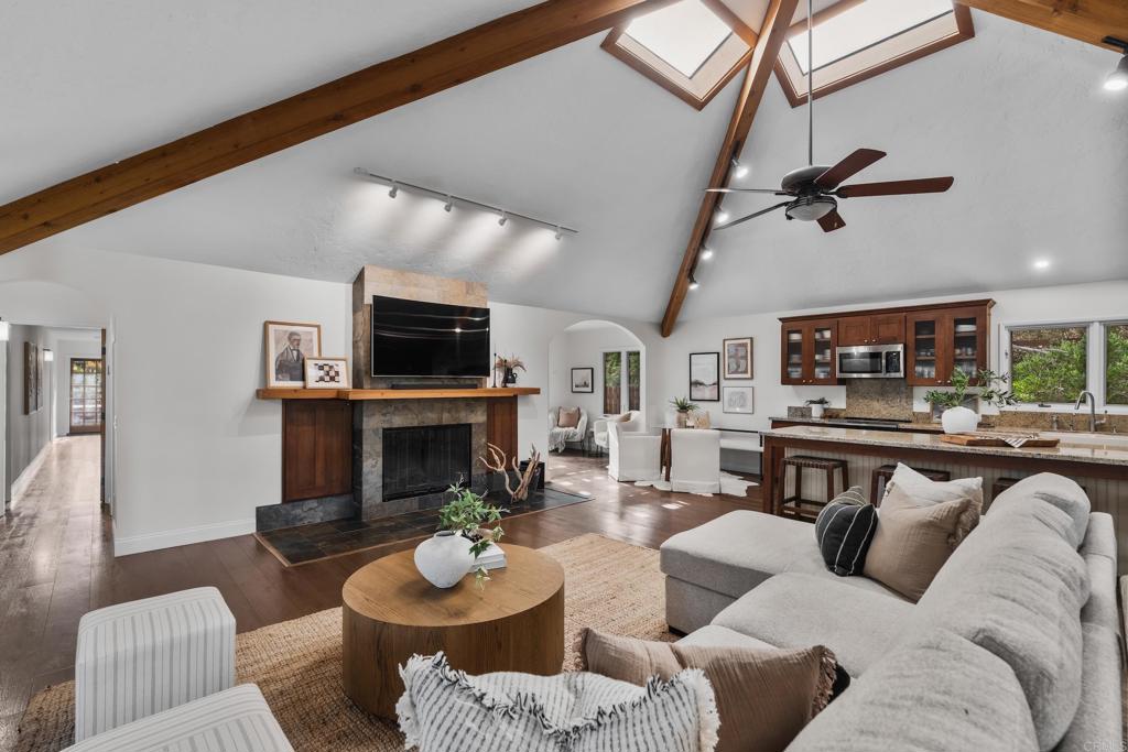 11670 Tierra del Sur