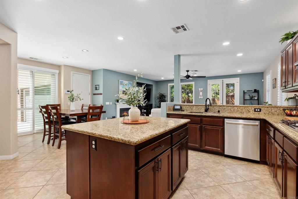 1003 Vista Pointe Boulevard