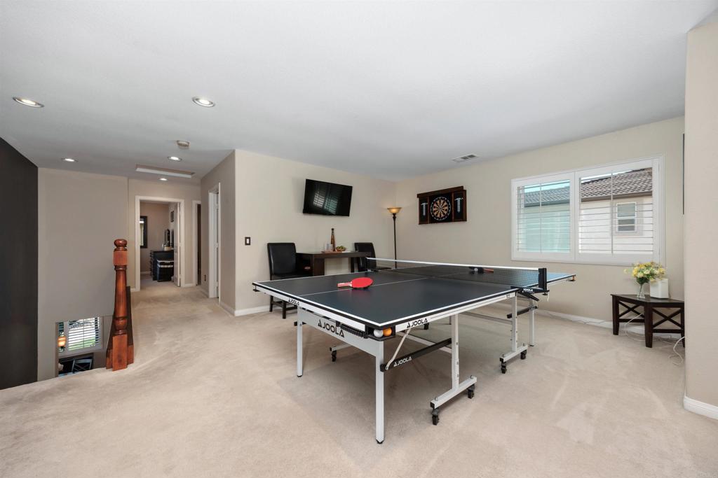 1003 Vista Pointe Boulevard