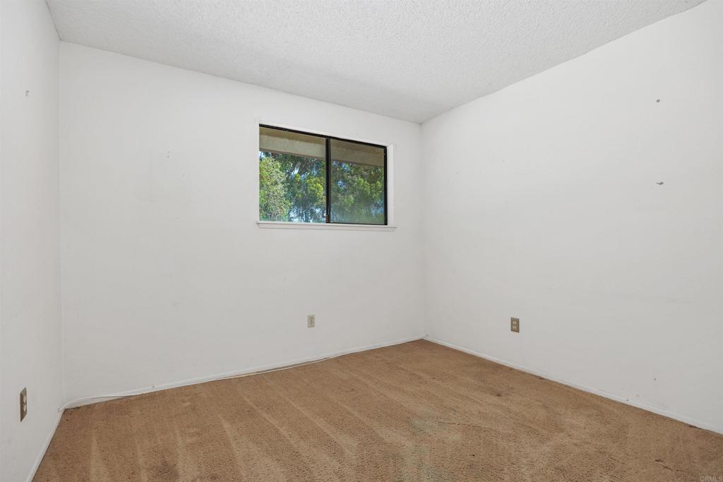 2714 Via Juanita