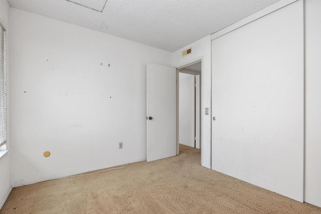 2714 Via Juanita