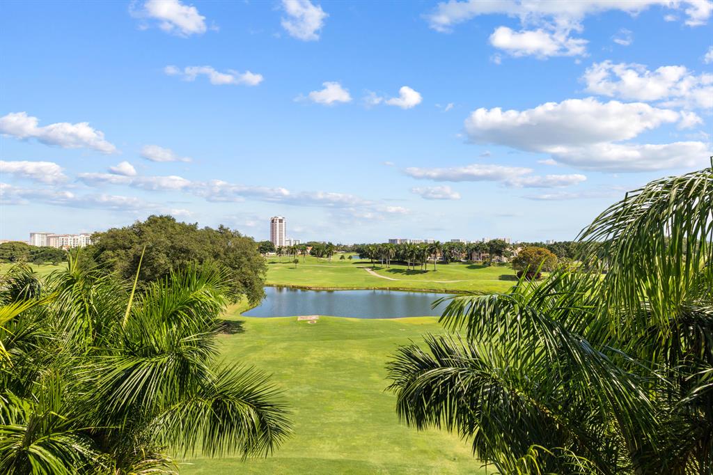 550 SE Mizner Boulevard B404