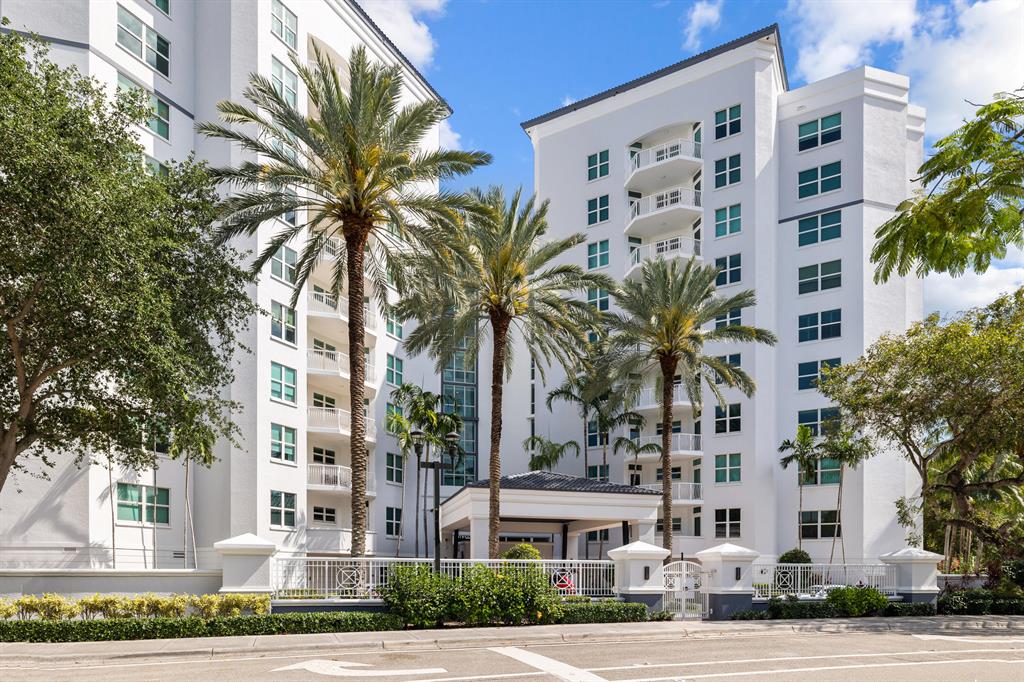 550 SE Mizner Boulevard B404