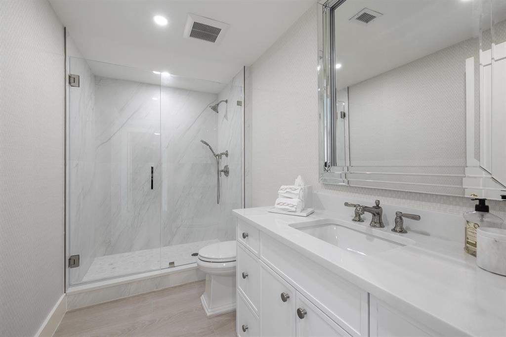 550 SE Mizner Boulevard B404