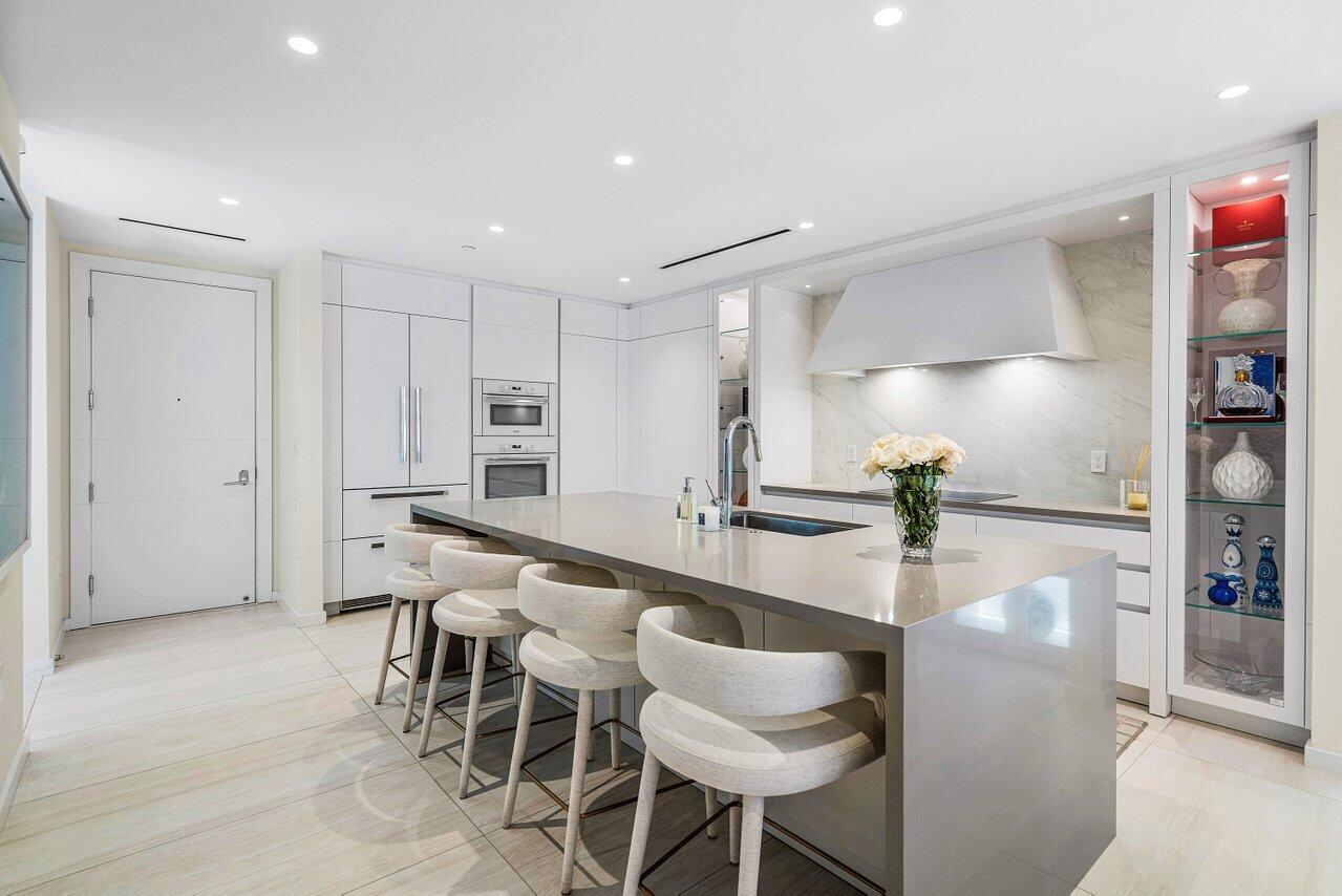 200 SE Mizner Boulevard 308