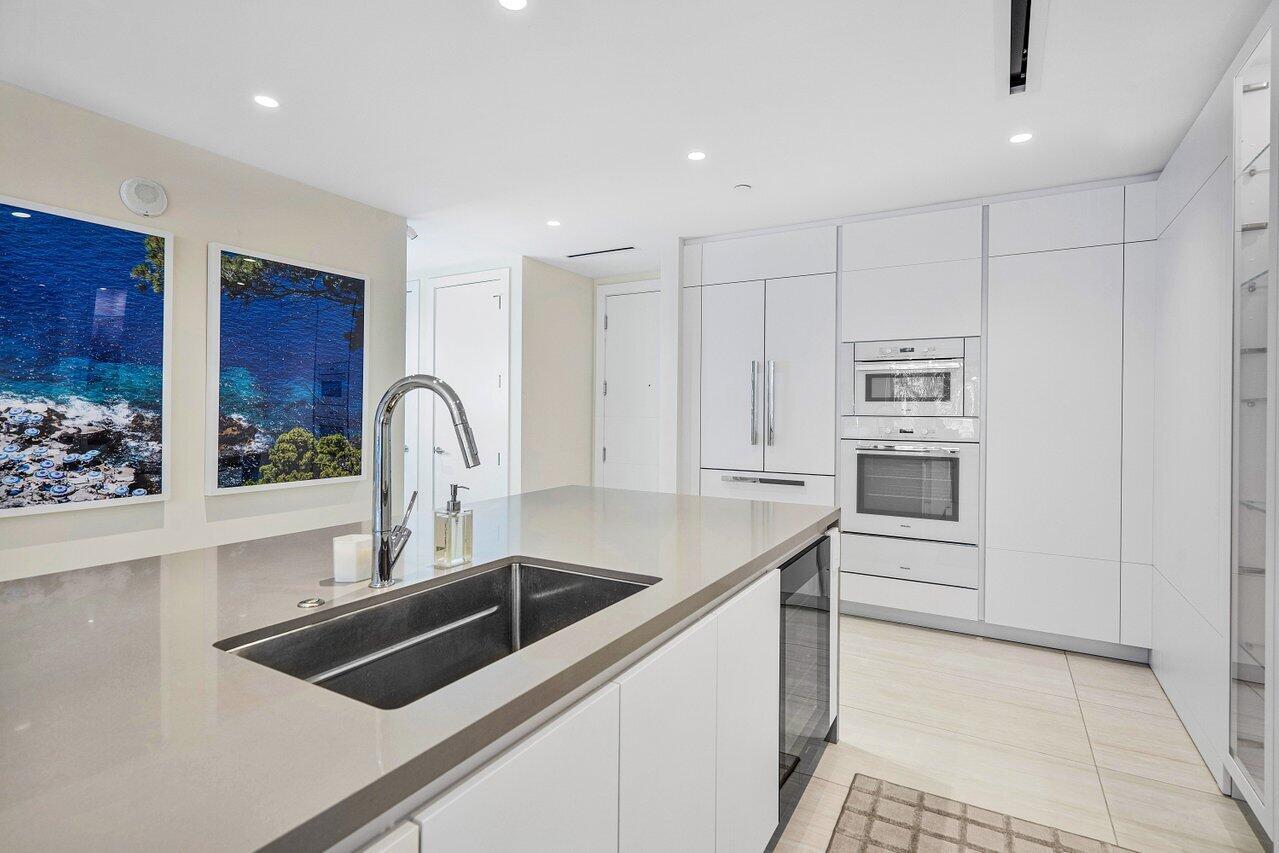 200 SE Mizner Boulevard 308