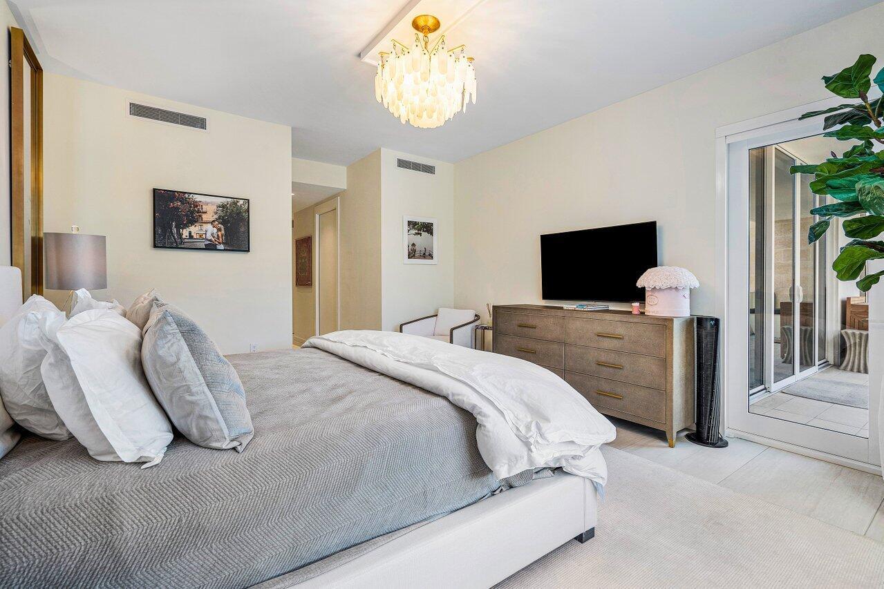 200 SE Mizner Boulevard 308