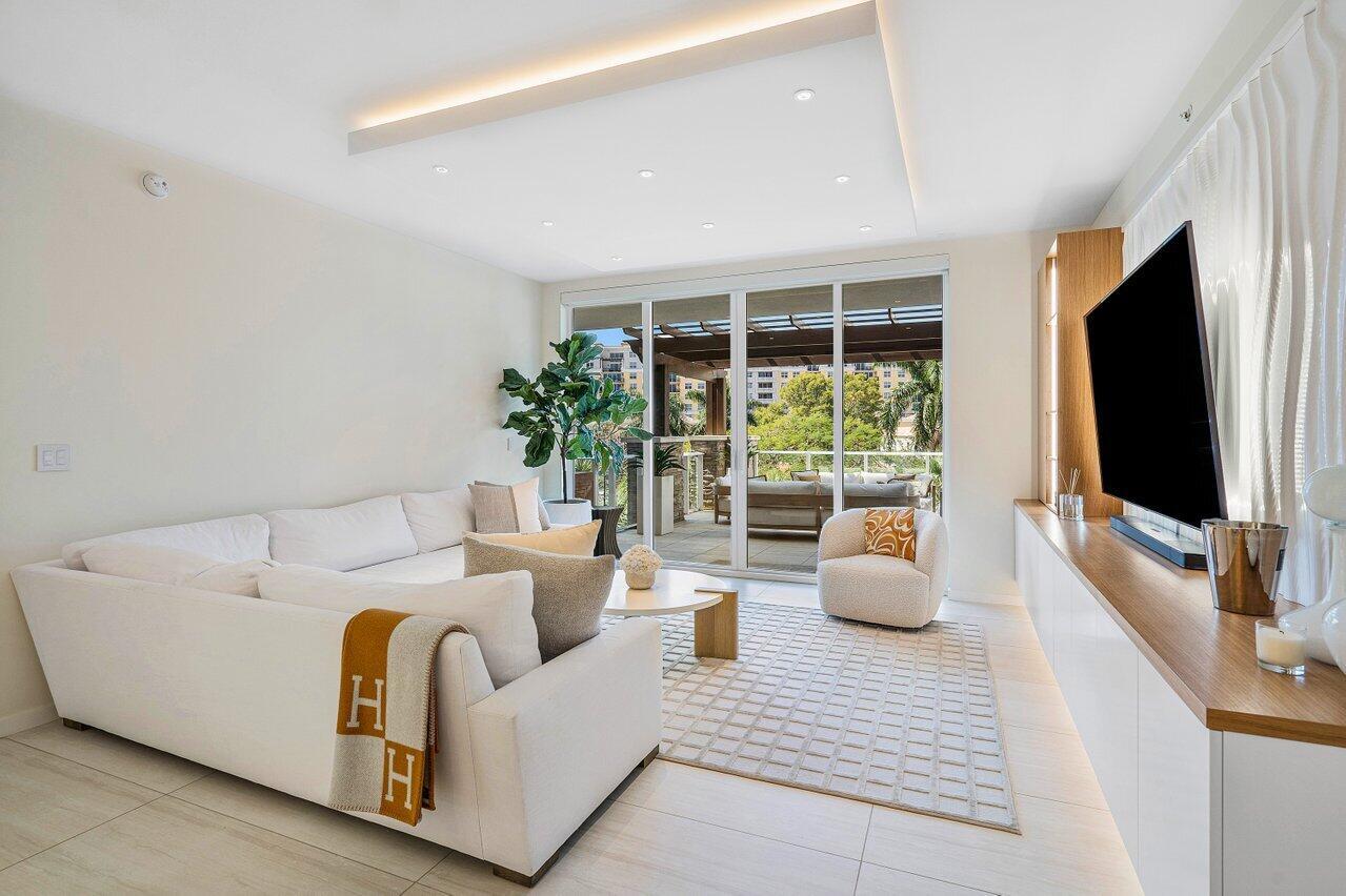 200 SE Mizner Boulevard 308