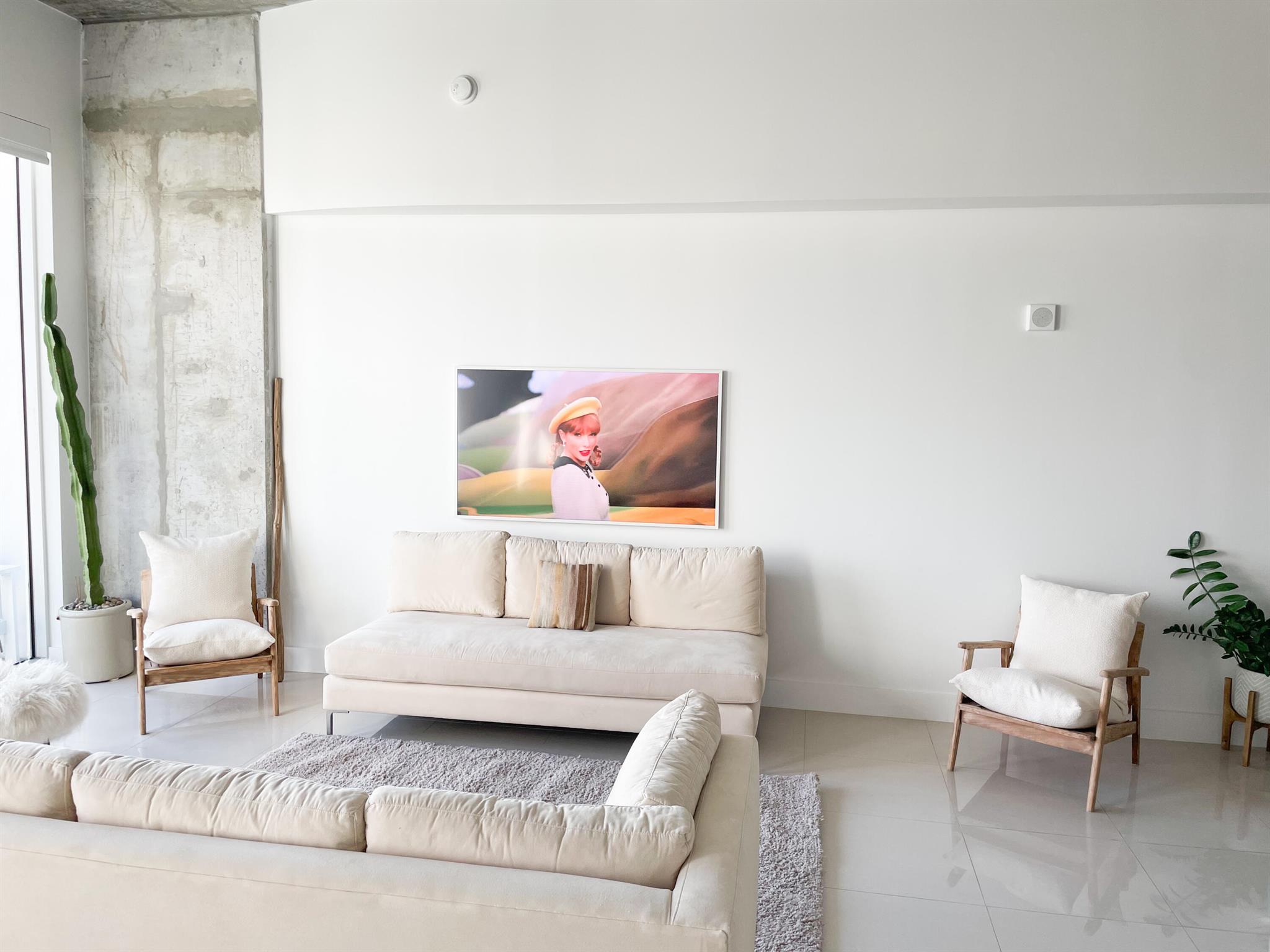 300 S Australian Av 1615