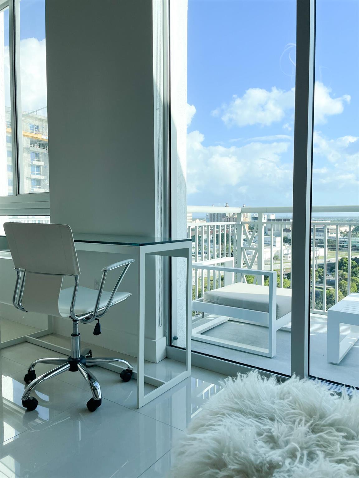 300 S Australian Av 1615