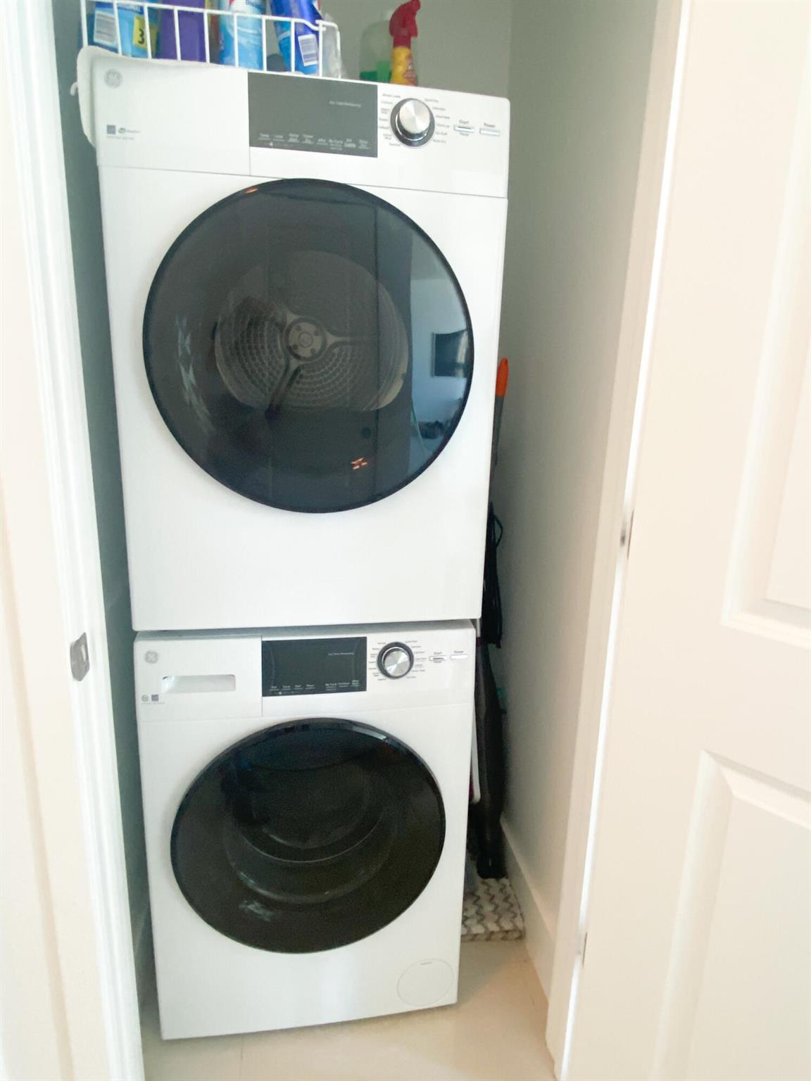 300 S Australian Av 1615