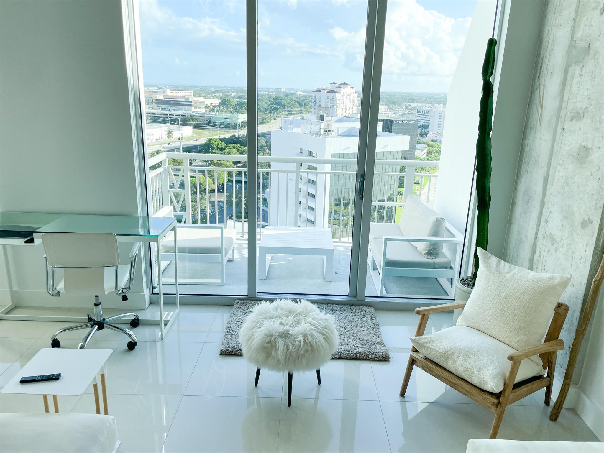 300 S Australian Av 1615